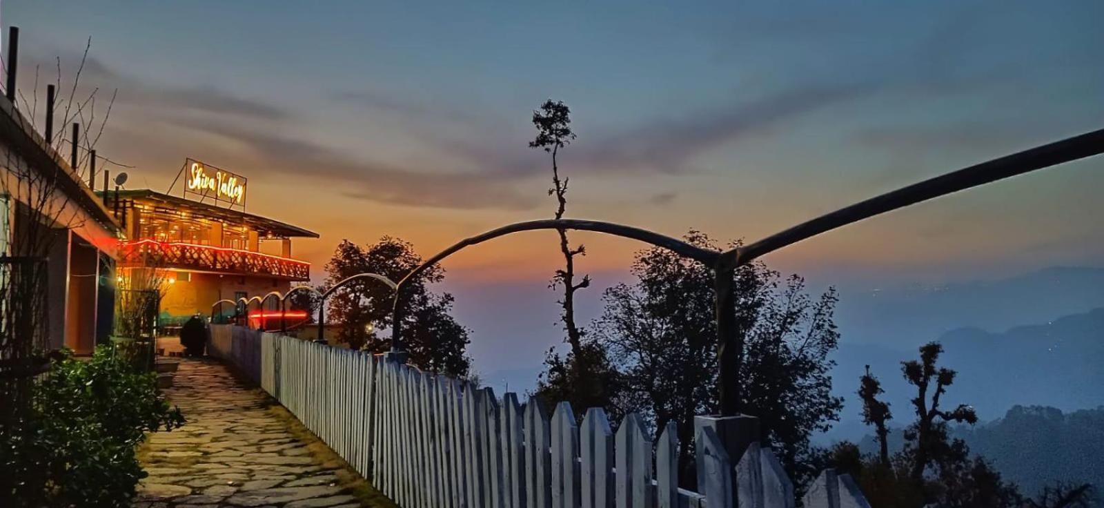 Shiva Valley Resort Kokhliyal Gaon Экстерьер фото