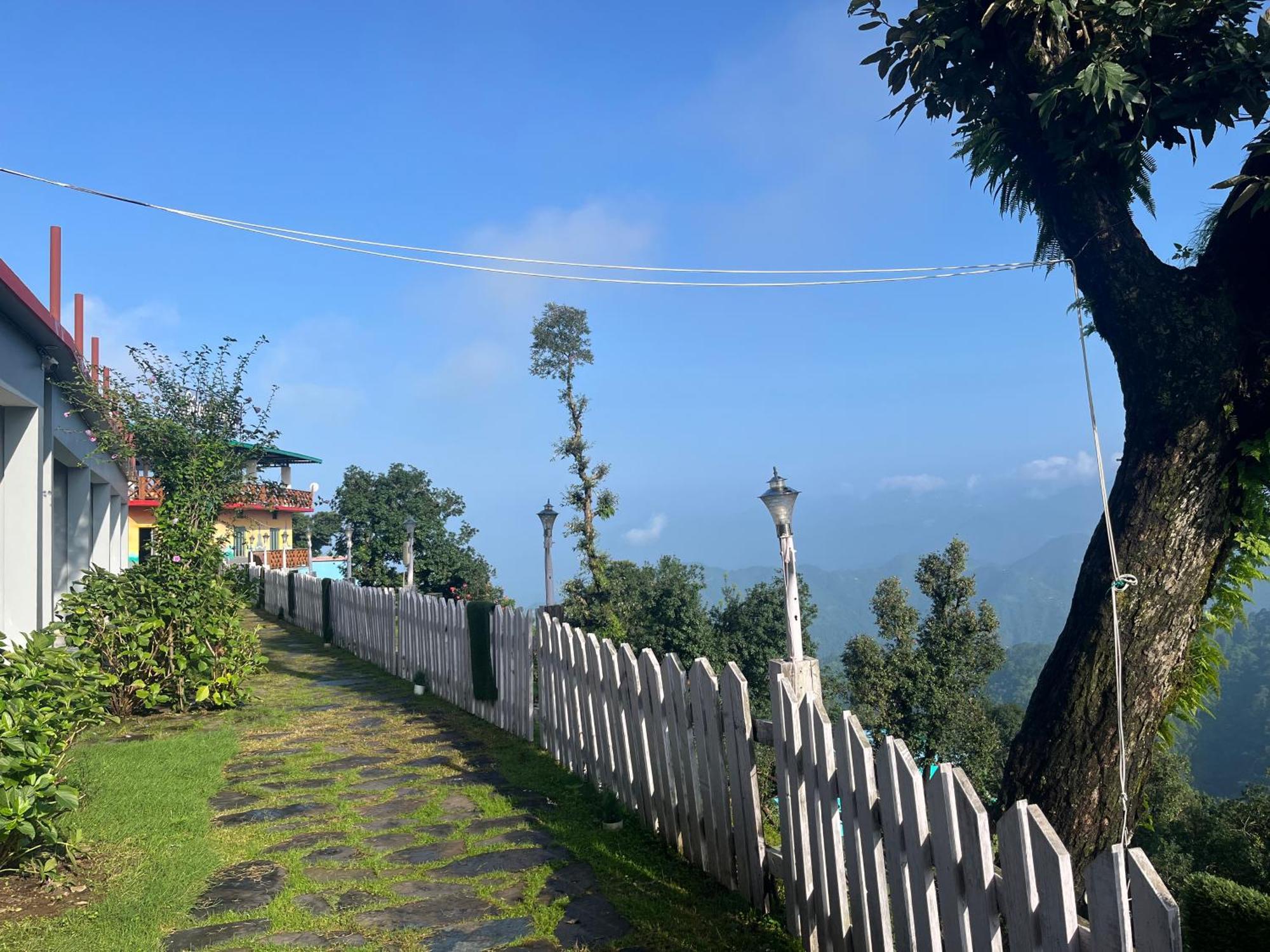 Shiva Valley Resort Kokhliyal Gaon Экстерьер фото